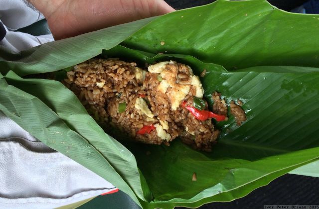 Peru2015_081BoatLunch3